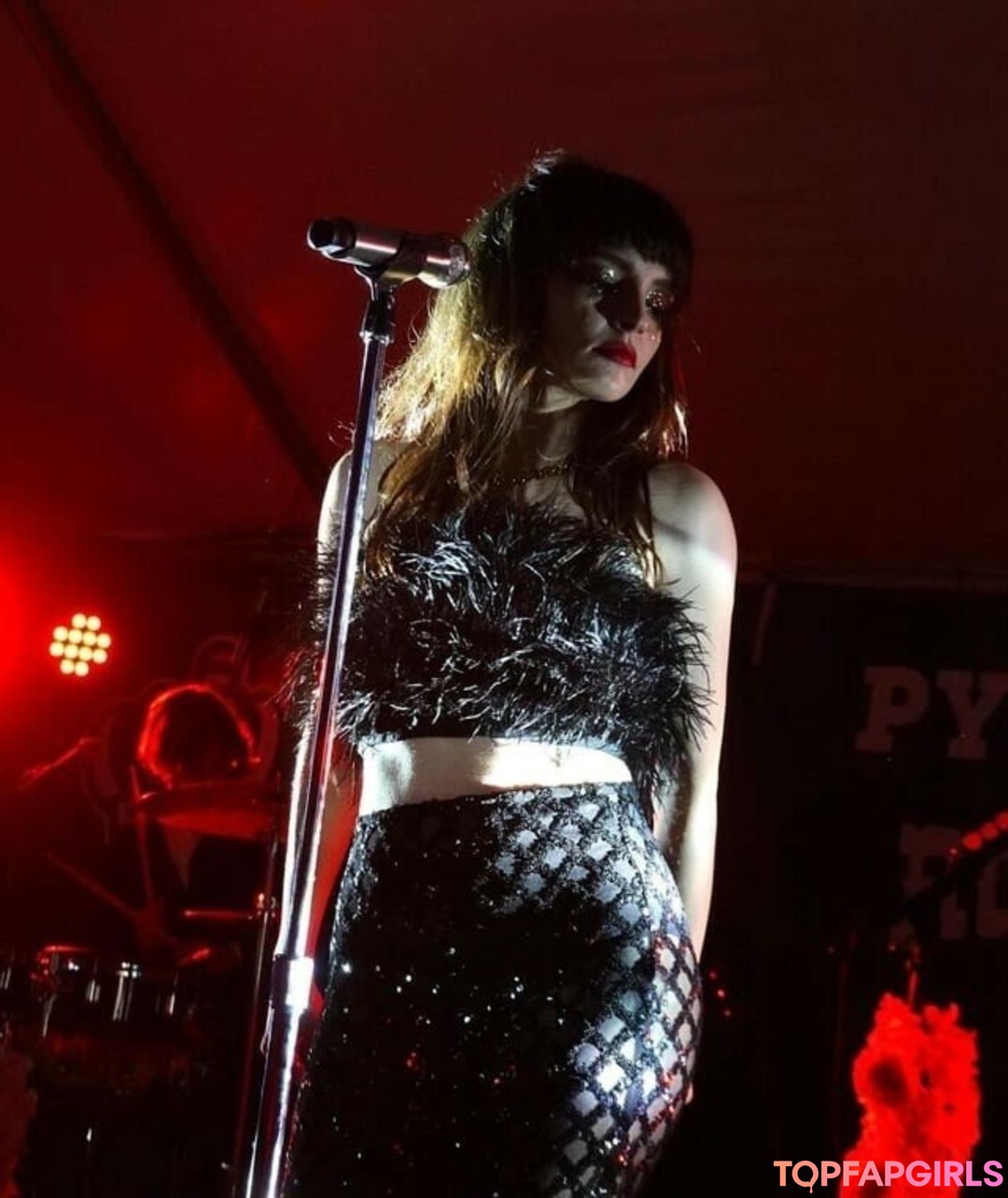 Foto desnuda filtrada de OnlyFans de Lauren Mayberry #378 Foto desnuda filtrada de OnlyFans de Lauren Mayberry #378