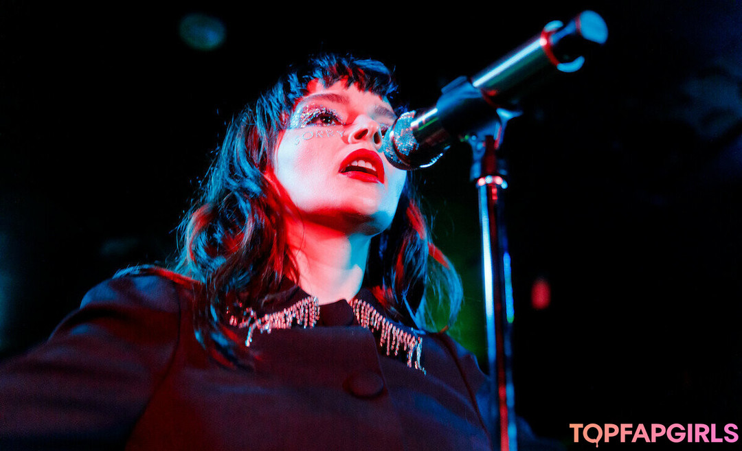 Foto desnuda filtrada de OnlyFans de Lauren Mayberry #409 Foto desnuda filtrada de OnlyFans de Lauren Mayberry #409