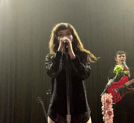 Lauren Mayberry