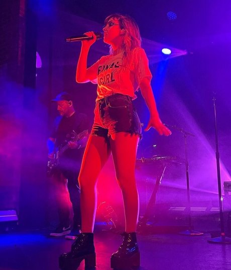 Lauren Mayberry