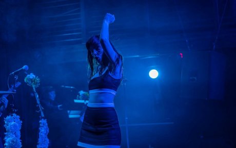 Lauren Mayberry