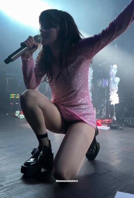 Lauren Mayberry