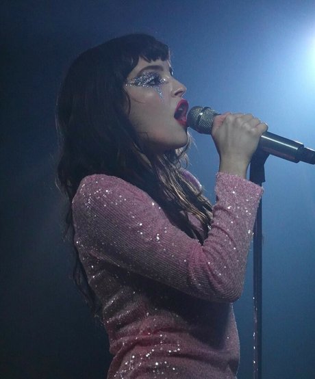 Lauren Mayberry