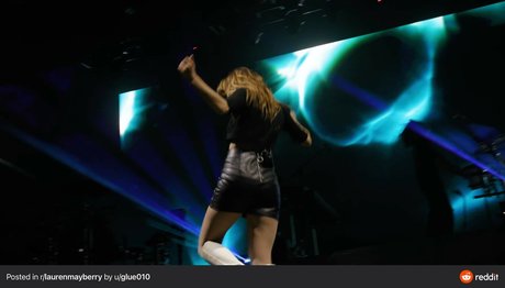 Lauren Mayberry