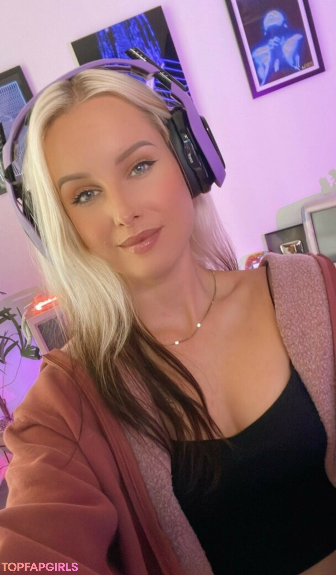 Foto desnuda filtrada de OnlyFans de Sonja Reid #24 Foto desnuda filtrada de OnlyFans de Sonja Reid #24