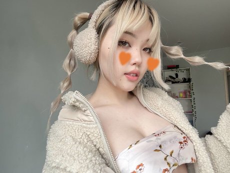 Foto desnuda filtrada de OnlyFans de Babyjeyy Jennysweety