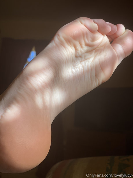 Foto desnuda filtrada de OnlyFans de Lucy James Lovelylucy