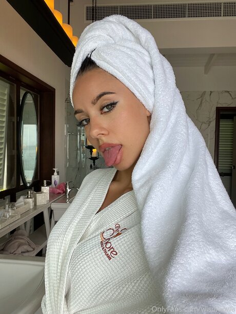 Foto desnuda filtrada de OnlyFans de Wisnniowa