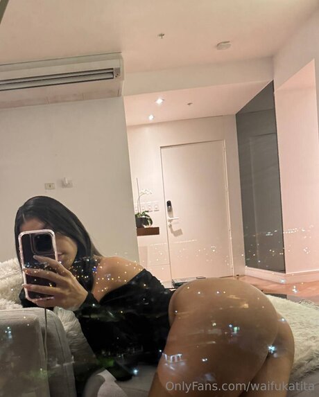 Foto desnuda filtrada de OnlyFans de Waifukatita