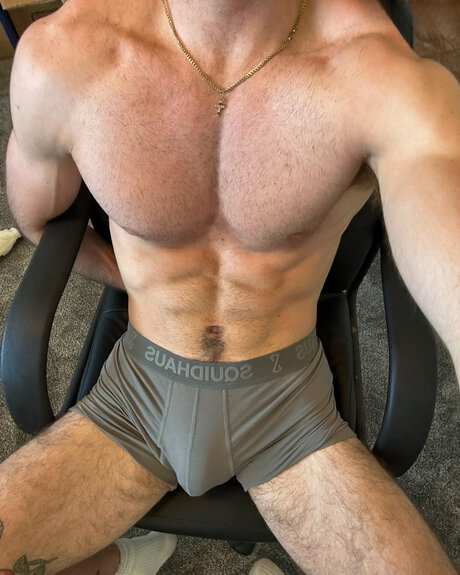 Foto desnuda filtrada de OnlyFans de Supremealphfree