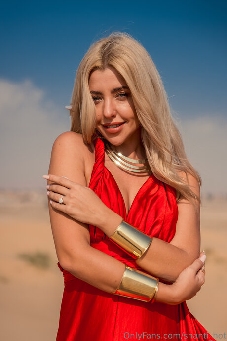 Shanti Hot