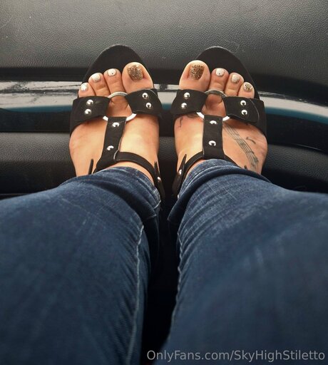 Foto desnuda filtrada de OnlyFans de Skyhighstiletto