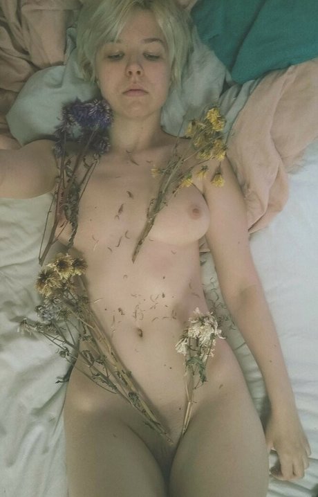 Foto desnuda filtrada de OnlyFans de Snozzypup