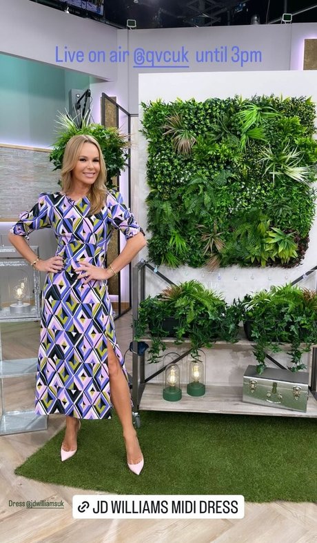 Foto desnuda filtrada de OnlyFans de Amanda Holden