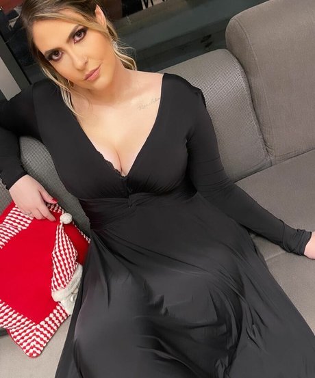 Foto desnuda filtrada de OnlyFans de Nahzinhaa