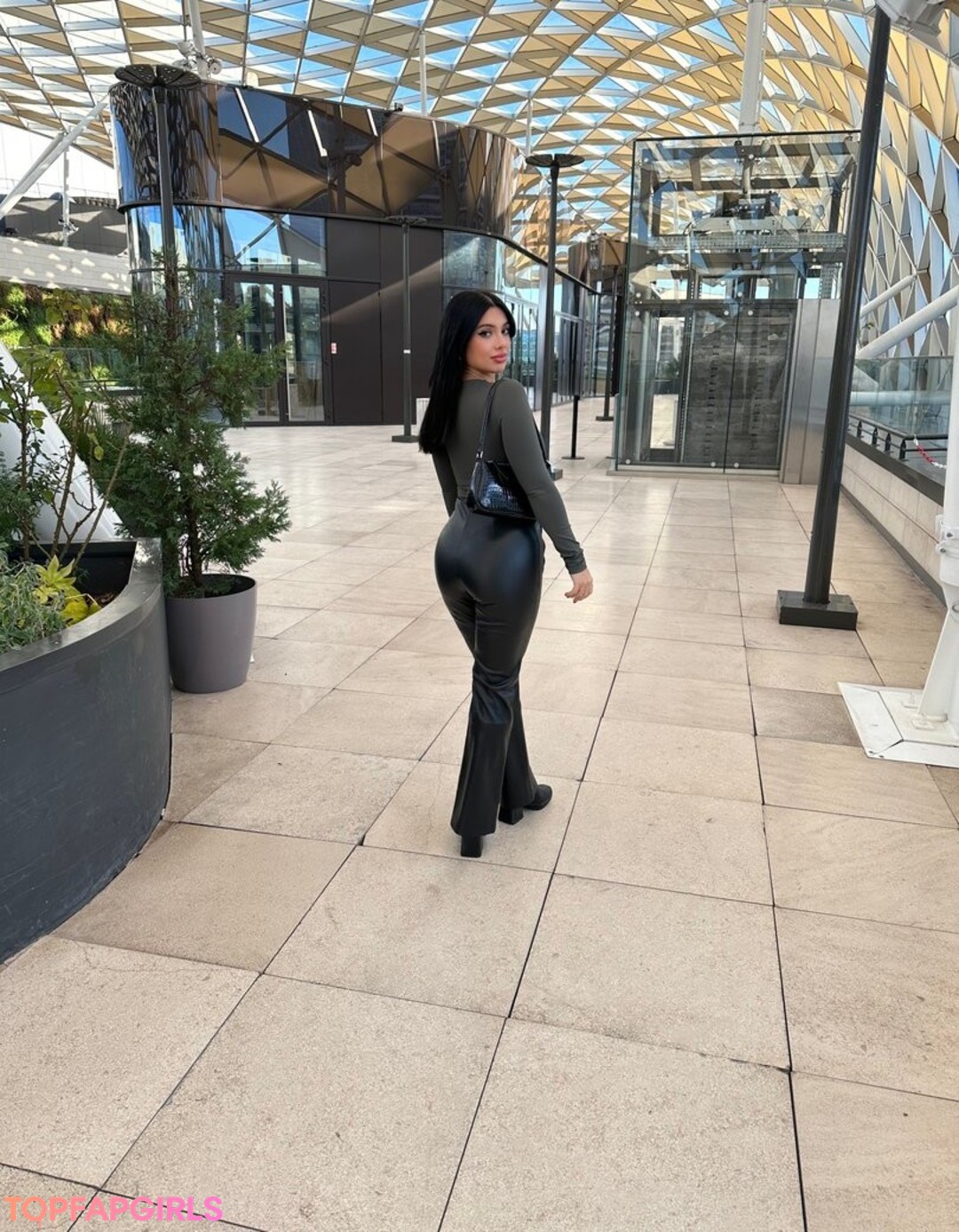 Foto desnuda filtrada de OnlyFans de Julia Bayonetta #345 Foto desnuda filtrada de OnlyFans de Julia Bayonetta #345