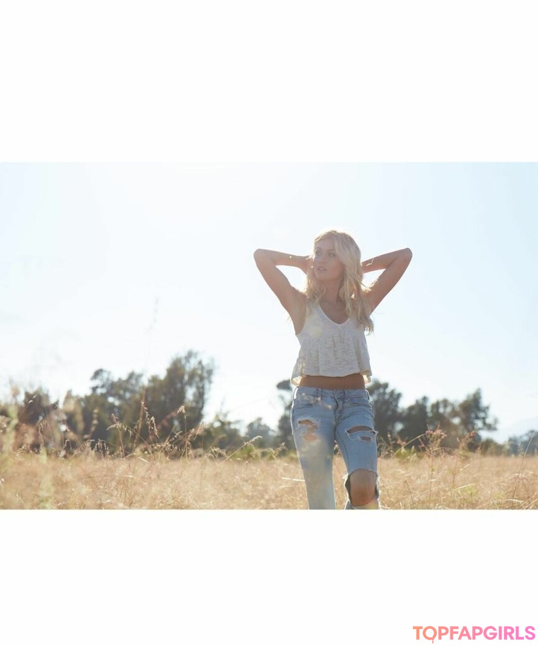 Foto desnuda filtrada de OnlyFans de Katherine Mcnamara #41 Foto desnuda filtrada de OnlyFans de Katherine Mcnamara #41