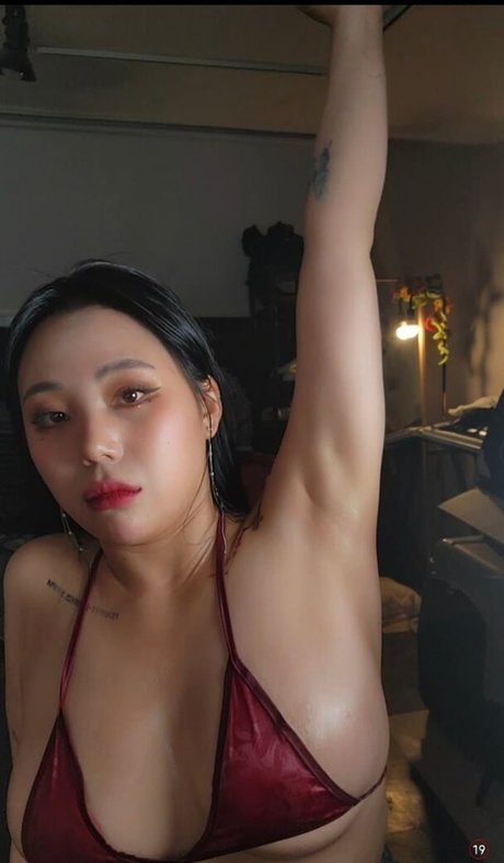 Jung Hye Bin