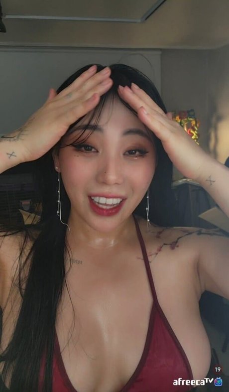 Jung Hye Bin