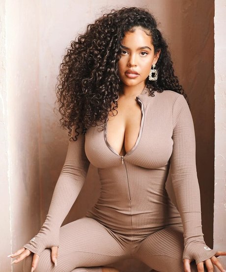 Foto desnuda filtrada de OnlyFans de Malaika Terry