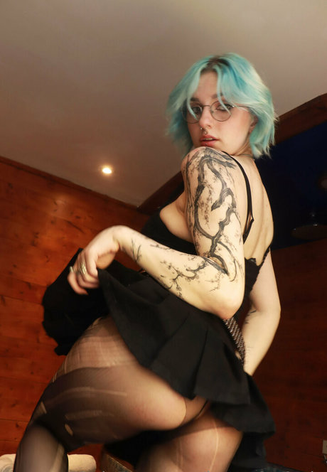 Lyra Crow