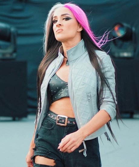Dakota Kai