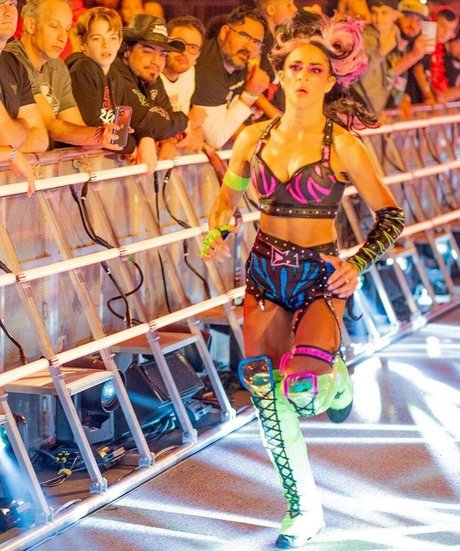 Dakota Kai