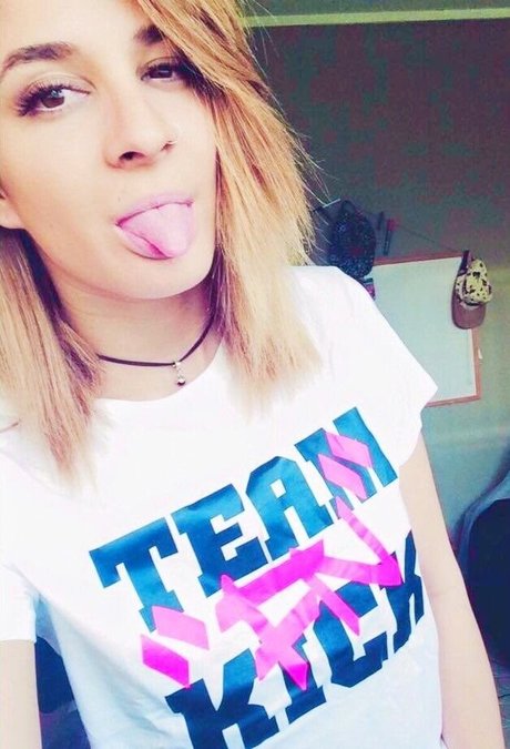 Foto desnuda filtrada de OnlyFans de Dakota Kai