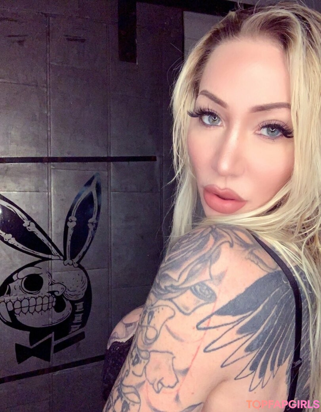 Foto desnuda filtrada de OnlyFans de Parisvipervip #155 Foto desnuda filtrada de OnlyFans de Parisvipervip #155