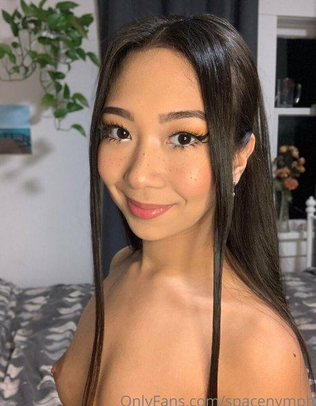 Foto desnuda filtrada de OnlyFans de Spacenymph