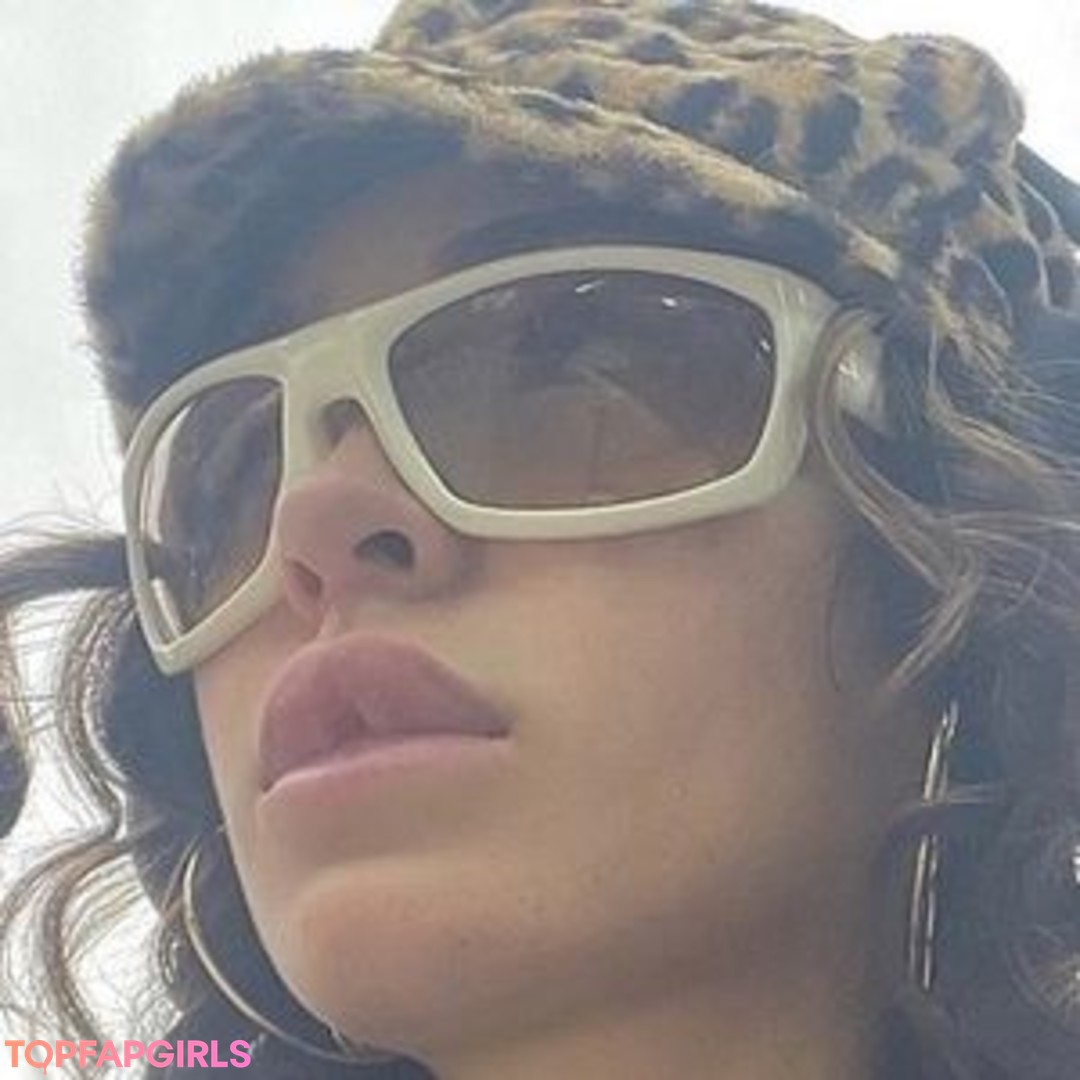 Foto desnuda filtrada de OnlyFans de Luna Blaise #5 Foto desnuda filtrada de OnlyFans de Luna Blaise #5