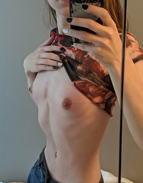 Foto desnuda filtrada de OnlyFans de Oncloude