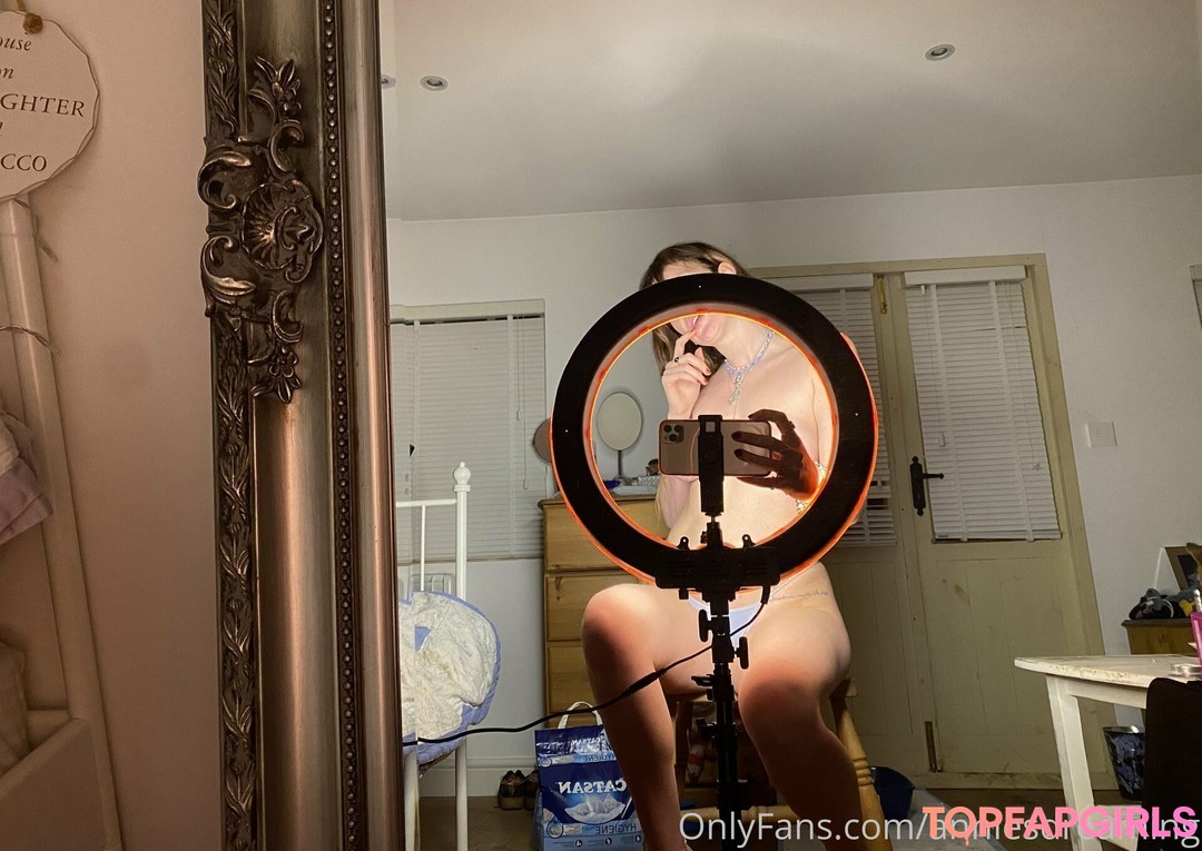 Foto desnuda filtrada de OnlyFans de Annieecharlottefree #41 Foto desnuda filtrada de OnlyFans de Annieecharlottefree #41
