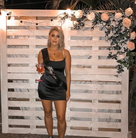 Foto desnuda filtrada de OnlyFans de Tahlia A