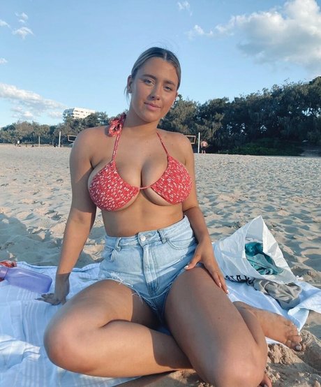Tahlia A