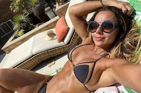 Viviane Araujo