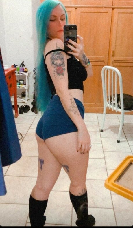 Foto desnuda filtrada de OnlyFans de Ellen Natalia