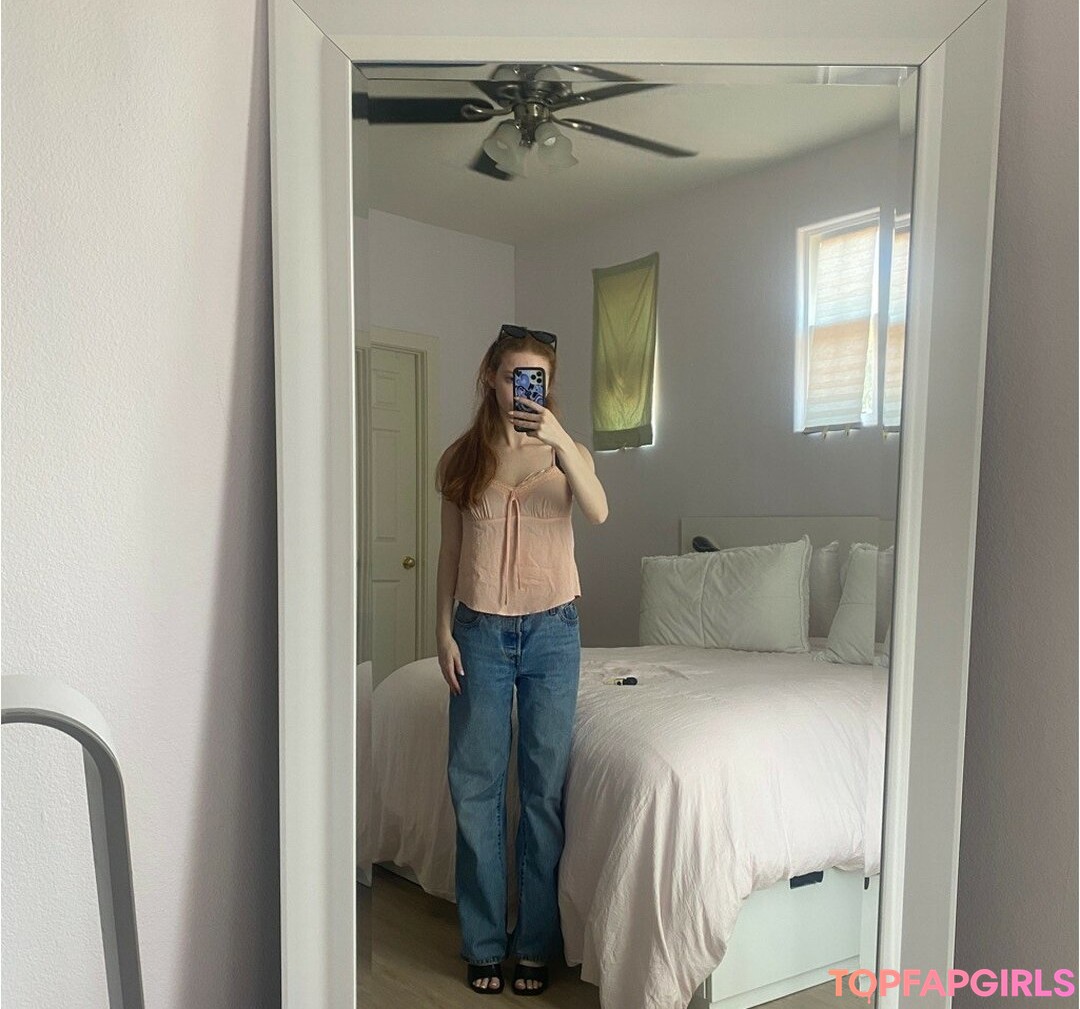 Foto desnuda filtrada de OnlyFans de Francesca Capaldi #266 Foto desnuda filtrada de OnlyFans de Francesca Capaldi #266