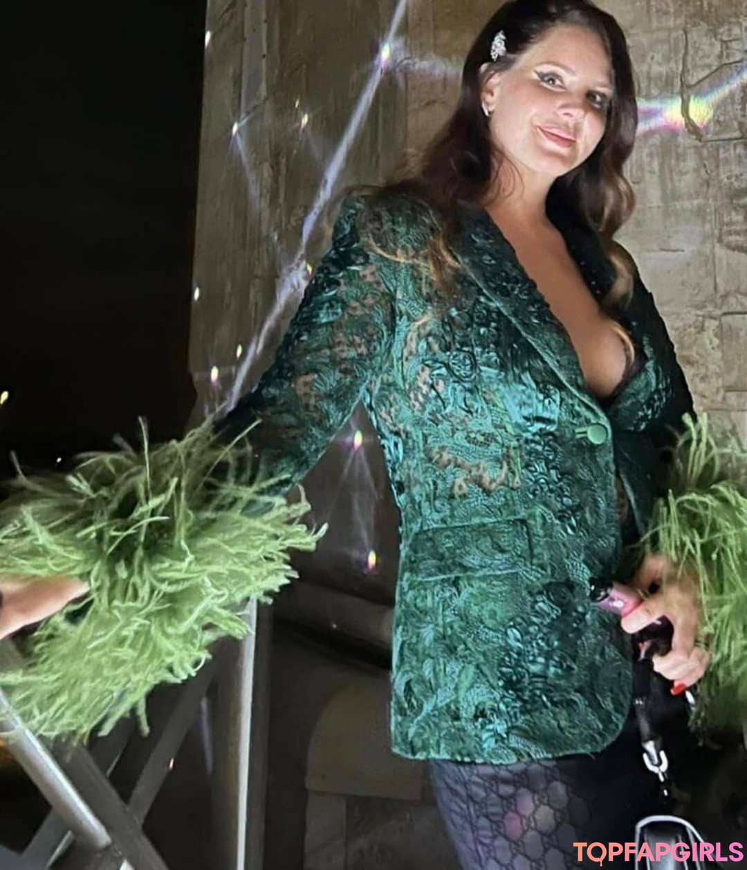 Foto desnuda filtrada de OnlyFans de Lana Del Rey #2 Foto desnuda filtrada de OnlyFans de Lana Del Rey #2