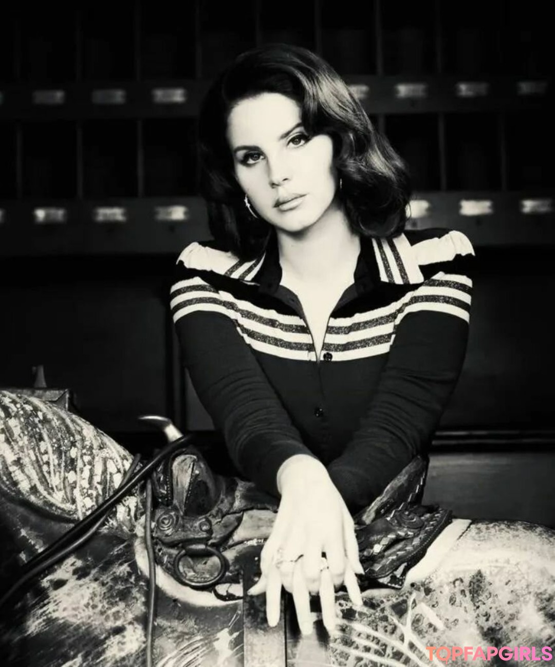 Foto desnuda filtrada de OnlyFans de Lana Del Rey #237 Foto desnuda filtrada de OnlyFans de Lana Del Rey #237