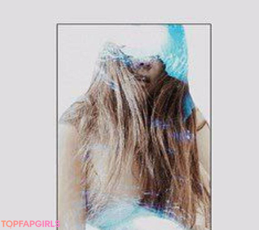 Foto desnuda filtrada de OnlyFans de Lana Del Rey #375 Foto desnuda filtrada de OnlyFans de Lana Del Rey #375