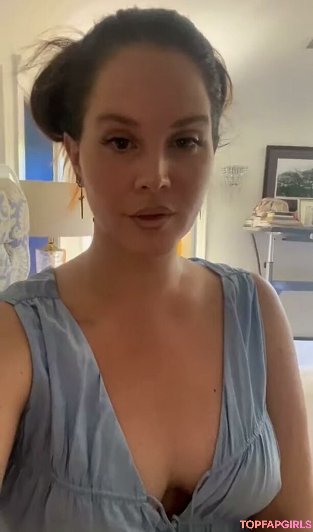 Foto desnuda filtrada de OnlyFans de Lana Del Rey #483 Foto desnuda filtrada de OnlyFans de Lana Del Rey #483