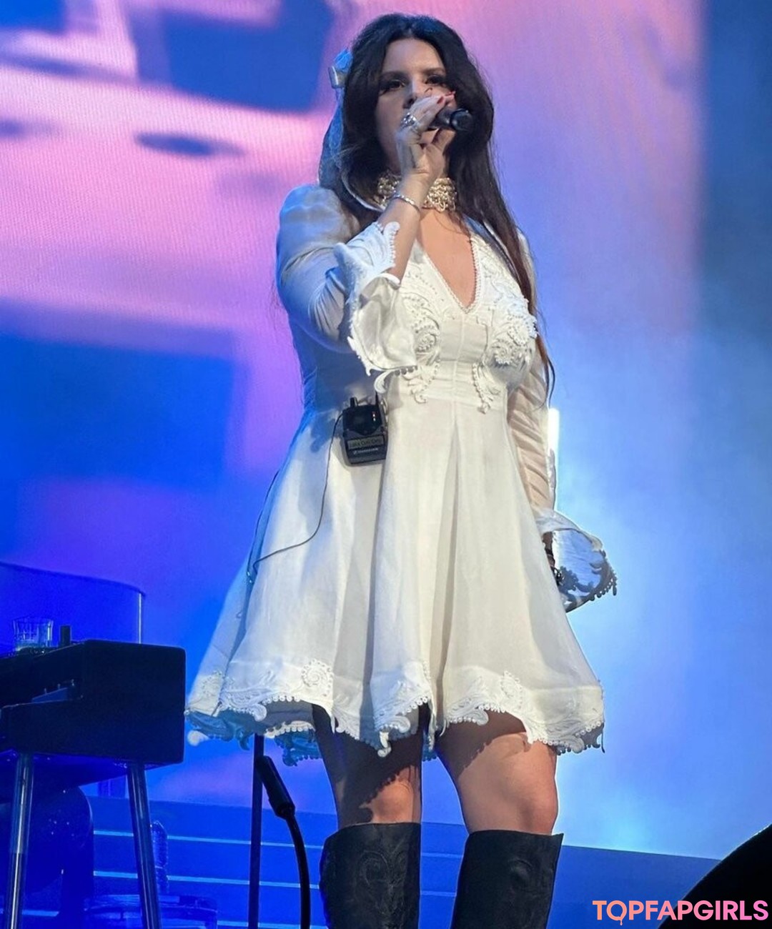 Foto desnuda filtrada de OnlyFans de Lana Del Rey #532 Foto desnuda filtrada de OnlyFans de Lana Del Rey #532