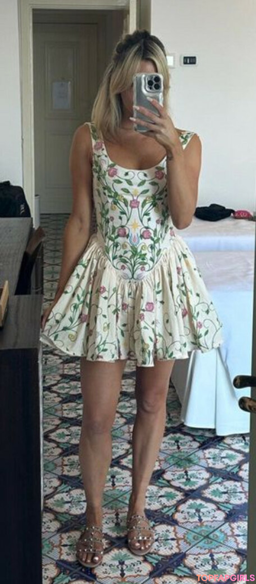 Foto desnuda filtrada de OnlyFans de Ashley Roberts #323 Foto desnuda filtrada de OnlyFans de Ashley Roberts #323