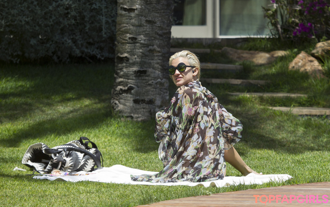 Foto desnuda filtrada de OnlyFans de Ashley Roberts #63 Foto desnuda filtrada de OnlyFans de Ashley Roberts #63