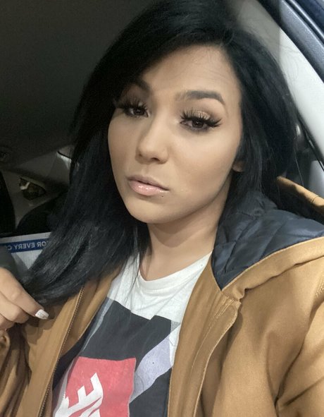 Nadia_bynature
