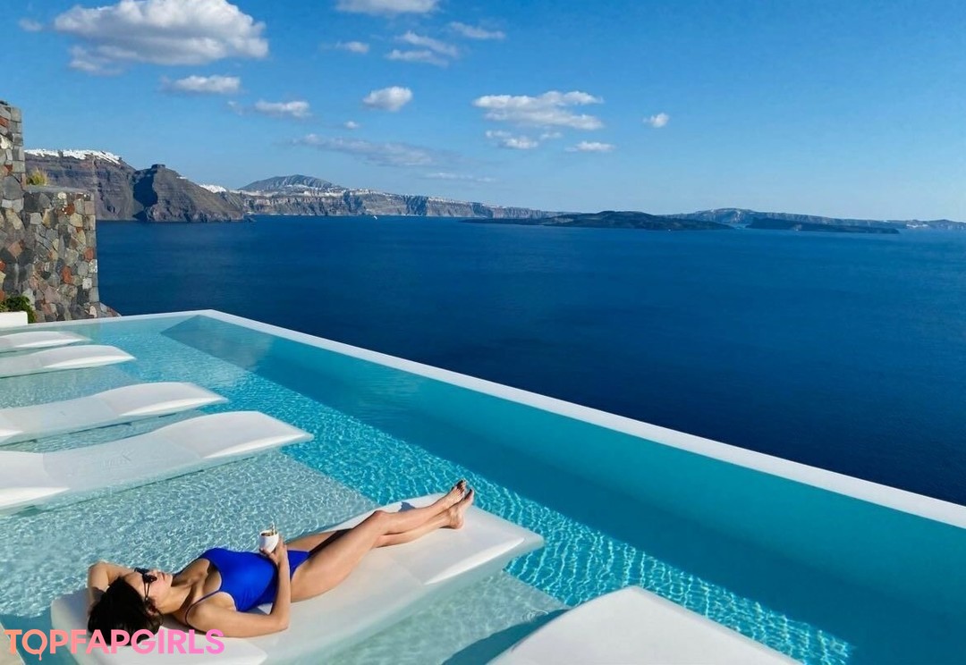 Foto desnuda filtrada de OnlyFans de Nina Dobrev #53 Foto desnuda filtrada de OnlyFans de Nina Dobrev #53