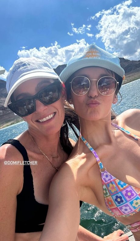 Nina Dobrev