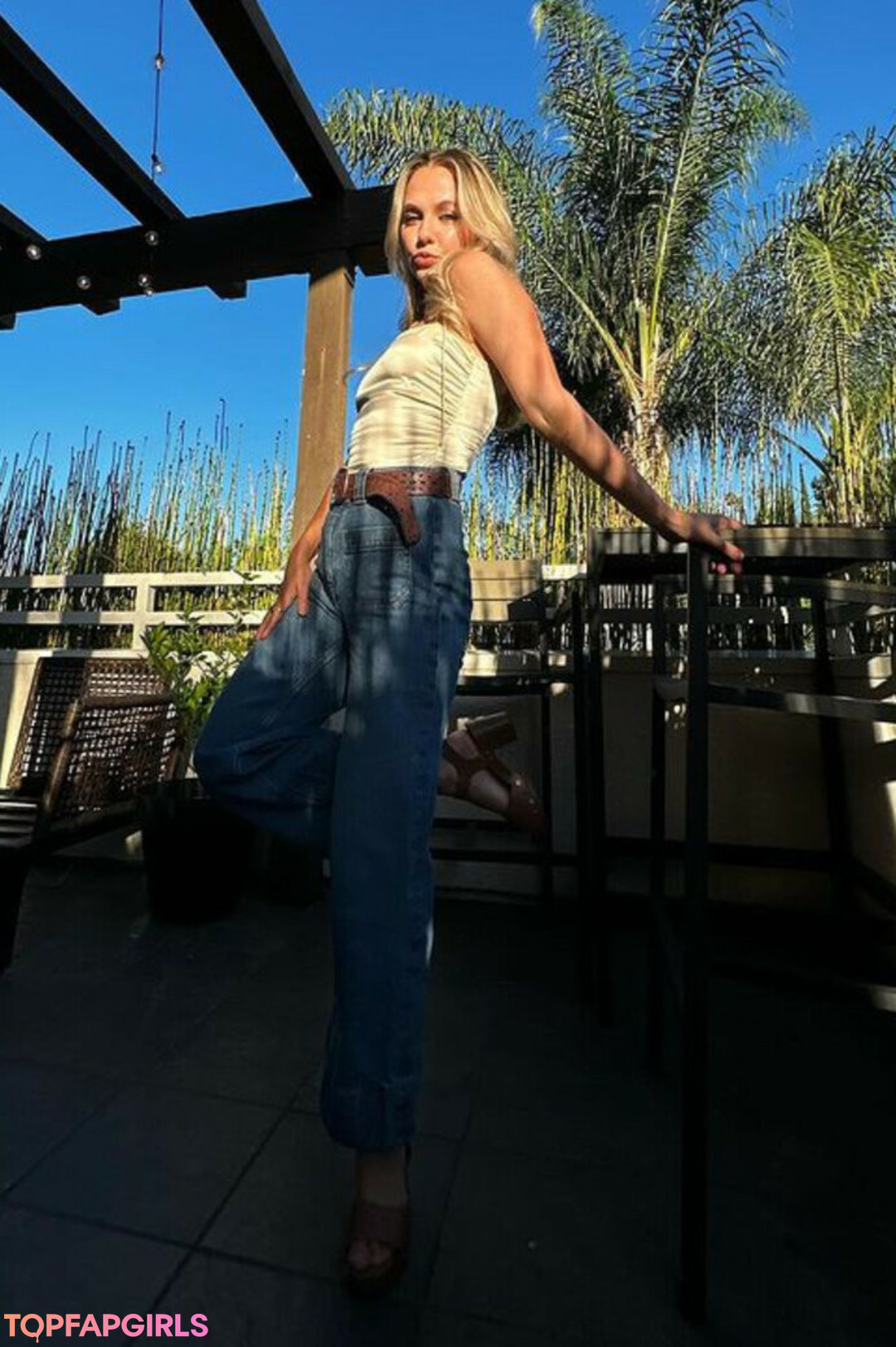 Foto desnuda filtrada de OnlyFans de Madison Iseman #209 Foto desnuda filtrada de OnlyFans de Madison Iseman #209