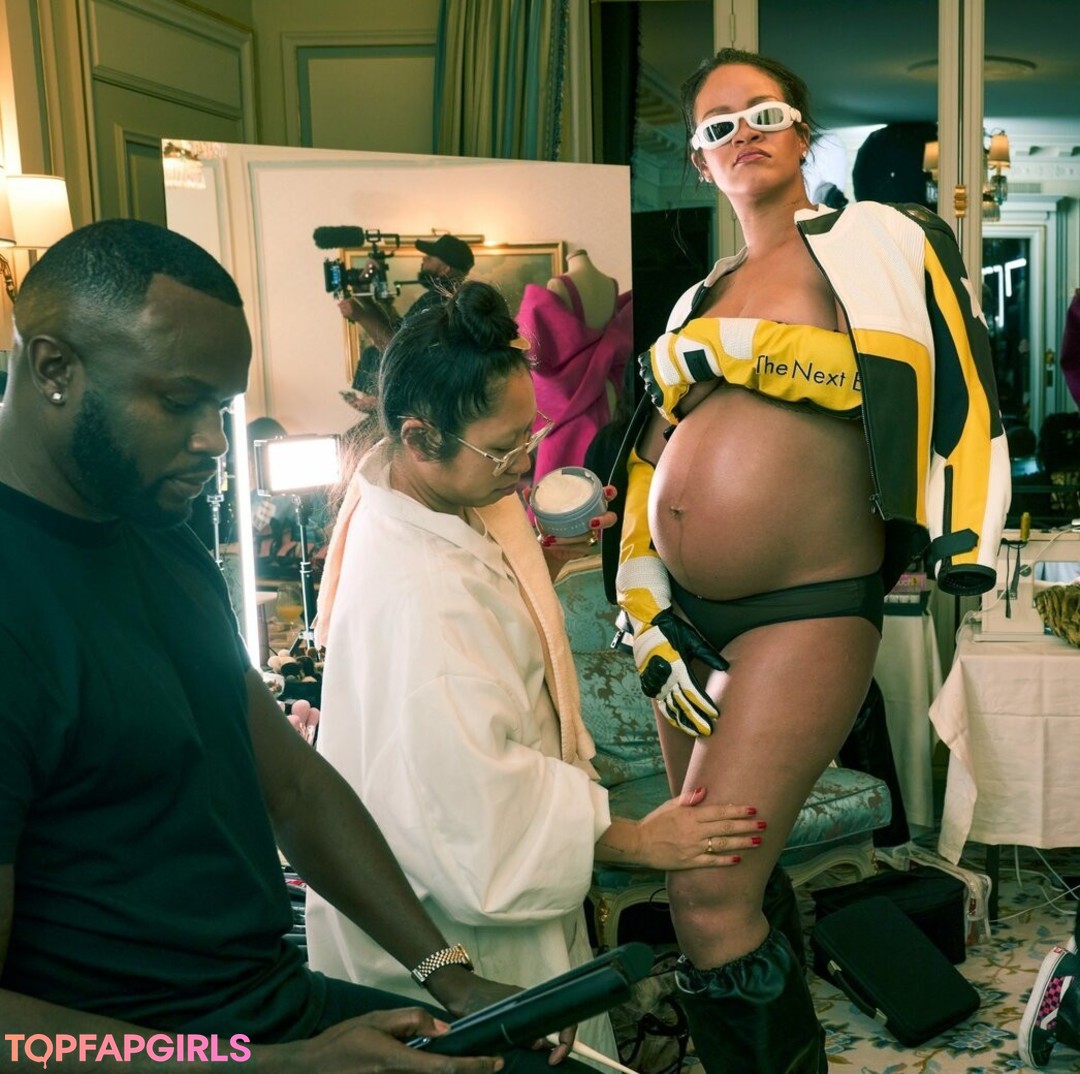 Foto desnuda filtrada de OnlyFans de Rihanna #1168